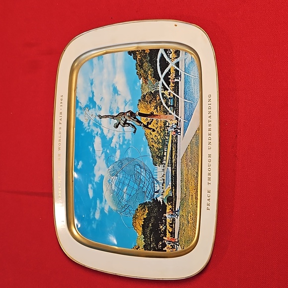 Vintage 1964 1965 New York World's Fair commemorative souvenir tray UNISPHERE - Picture 1 of 13